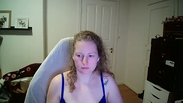 Girlnina-1995 online show from 02-11-26, 10:09