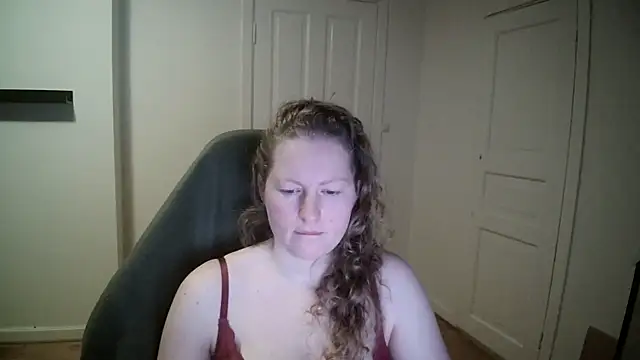 Girlnina-1995 online show from 02-17-25, 09:10
