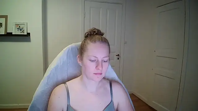 Girlnina-1995 online show from 11-06-25, 11:36