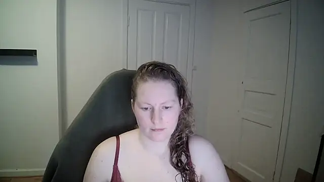 Girlnina-1995 online show from 02-17-25, 11:55
