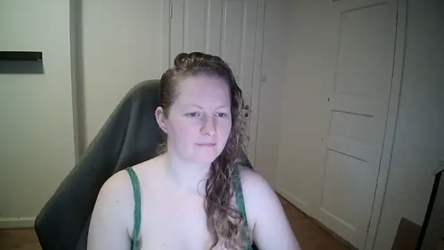 Girlnina-1995 online show from 02-10-25, 09:25