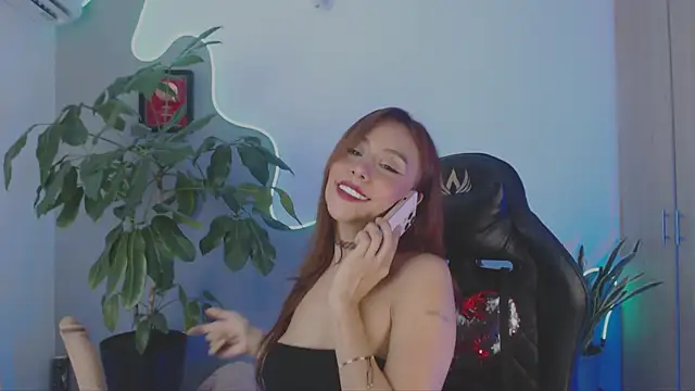 LauPolett online show from 04-12-26, 12:14