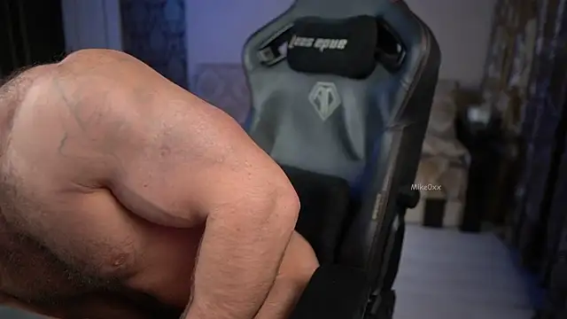 mike0xx online show from 12-02-25, 04:36