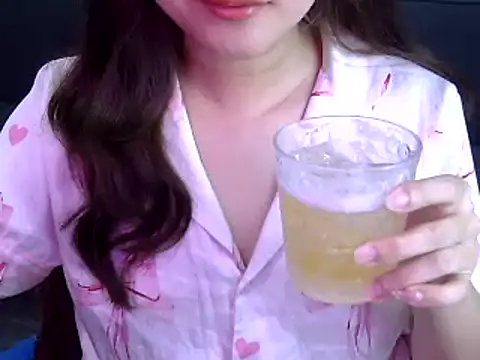 Bee 2k online show from 03-21-26, 04:03