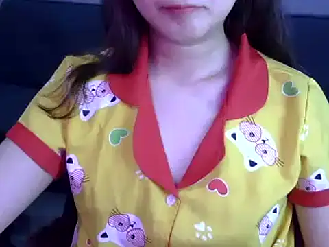 Bee 2k online show from 03-28-26, 04:13