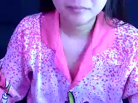 Bee 2k online show from 09-30-25, 04:51