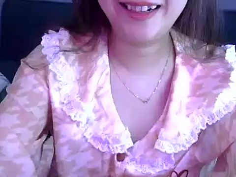 Bee 2k online show from 04-24-26, 04:14