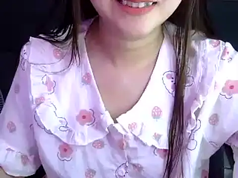 Bee 2k online show from 11-26-25, 04:56