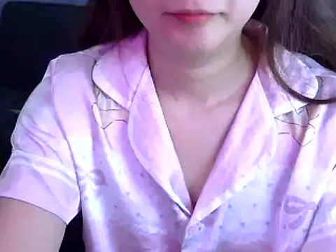 Bee 2k online show from 04-28-26, 04:06