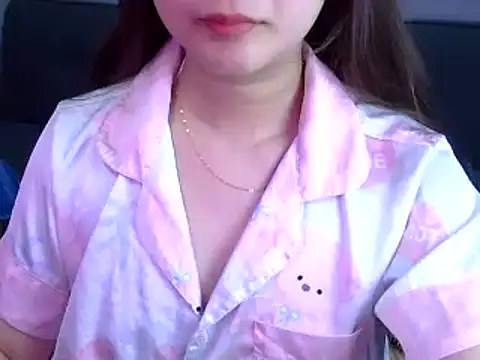 Bee 2k online show from 04-22-26, 04:19