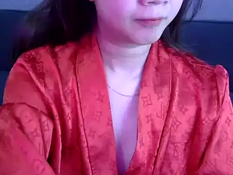 Bee 2k online show from 05-16-26, 04:11