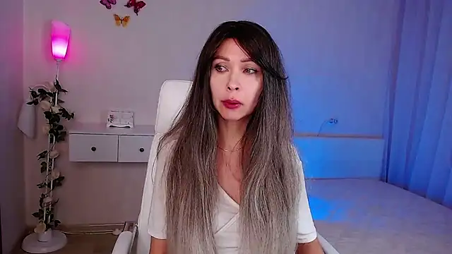 wendifoste online show from 11-17-25, 06:34