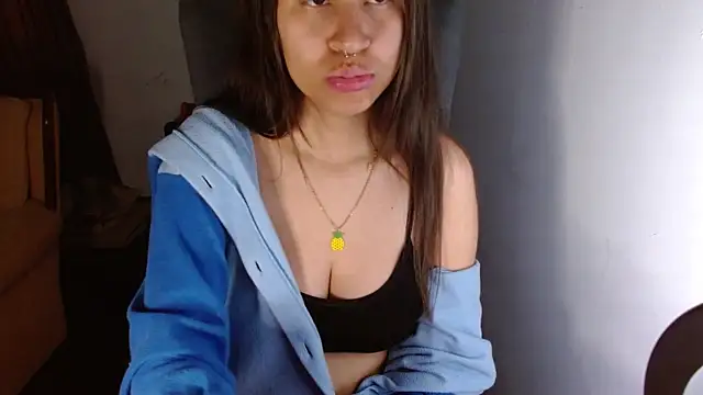 dominica-3 online show from 11-30-25, 04:02