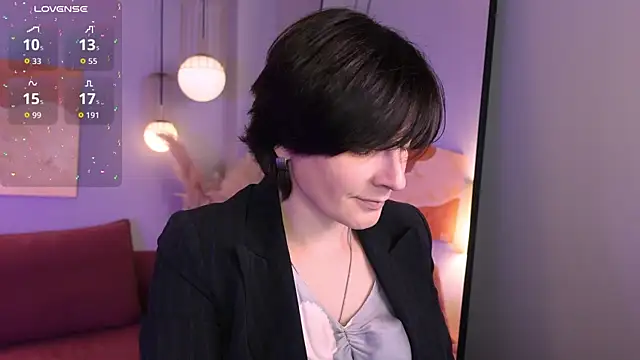 LorenDaze online show from 06-19-26, 02:12
