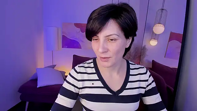 LorenDaze online show from 12-22-25, 07:52