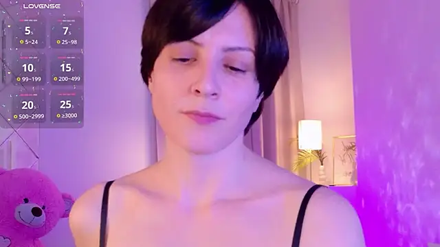 Snapshot of LorenDaze chatting on 04-18-26, 07:40 LorenDaze online show from 04-18-26, 07:40