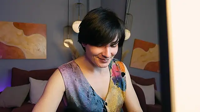 Snapshot of LorenDaze chatting on 05-19-26, 07:15 LorenDaze online show from 05-19-26, 07:15