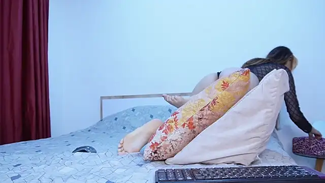 lola vlad online show from 02-26-26, 10:32