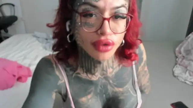 Snapshot of tamarapervert chatting on 04-29-26, 04:55 tamarapervert online show from 04-29-26, 04:55