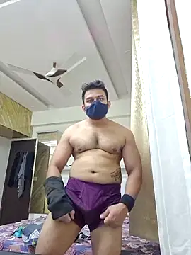 Snapshot of kaizercool1 chatting on 01-05-26, 05:38 kaizercool1 online show from 01-05-26, 05:38