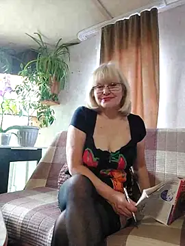 IrmaRose online show from 10-02-25, 05:00