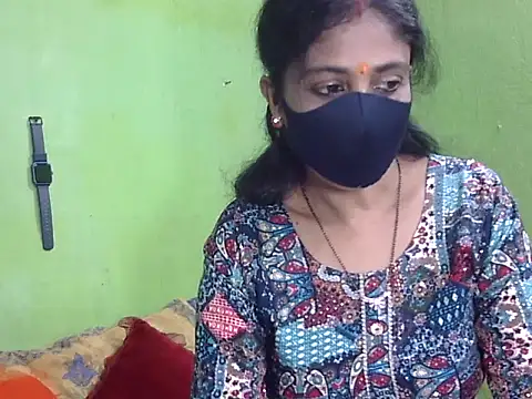 Snapshot of Indian_Horny_Wife chatting on 01-08-26, 05:13 Indian Horny Wife online show from 01-08-26, 05:13