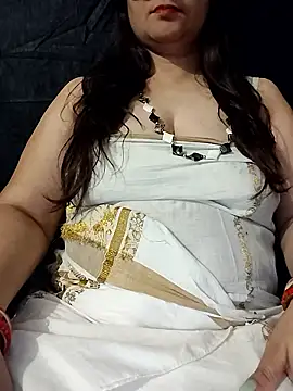 Snapshot of seema4xxxfun chatting on 05-08-26, 07:45 seema4xxxfun online show from 05-08-26, 07:45