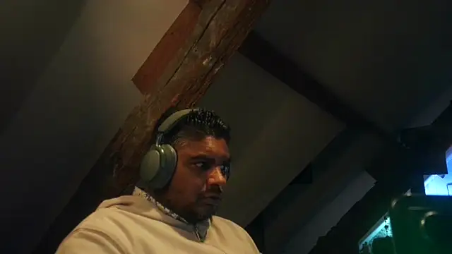 Bandusrilankasexymen online show from 10-10-25, 10:43