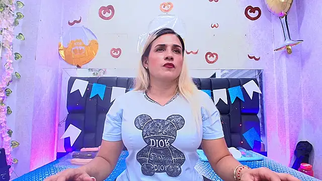  carolina fox online show from 09-23-25, 03:13