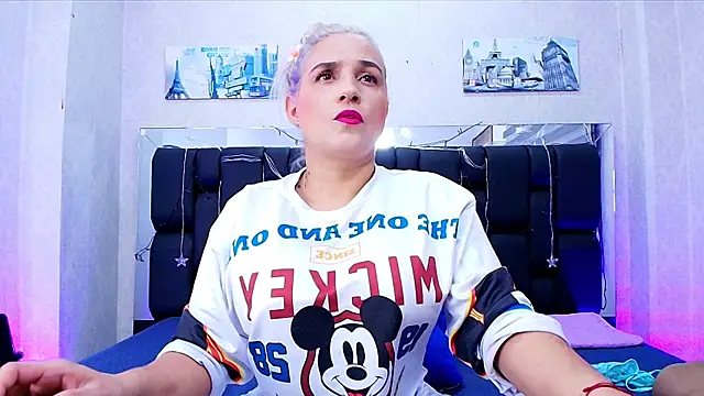  carolina fox online show from 03-18-25, 03:02