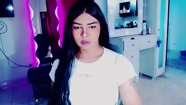 violet bigcock774 online show from 12-20-25, 04:54