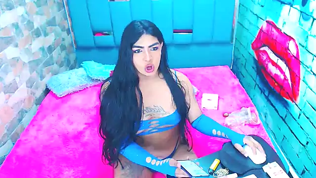 Snapshot of violet_bigcock774 chatting on 06-11-26, 07:44 violet bigcock774 online show from 06-11-26, 07:44