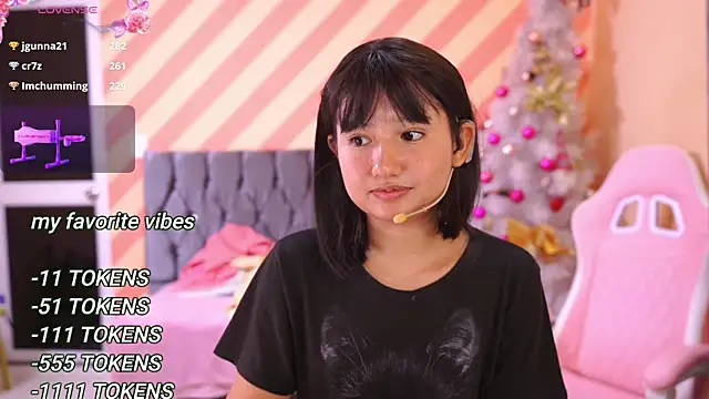 Snapshot of Pinkie_Princes chatting on 12-20-24, 05:14 Pinkie Princes online show from 12-20-24, 05:14