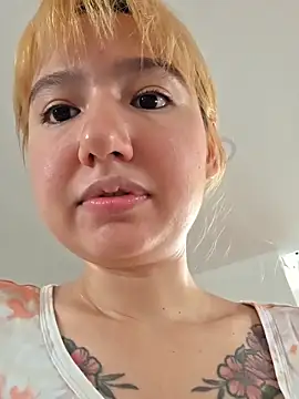 Pinkie Princes online show from 11-12-25, 03:49