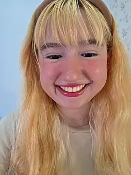 Pinkie Princes online show from 12-20-25, 09:06