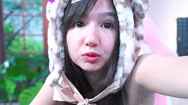 Snapshot of Pinkie_Princes chatting on 09-18-25, 01:30 Pinkie Princes online show from 09-18-25, 01:30