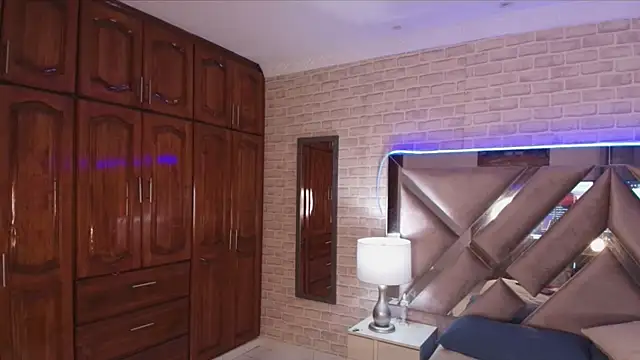 lixie  online show from 03-06-25, 11:53