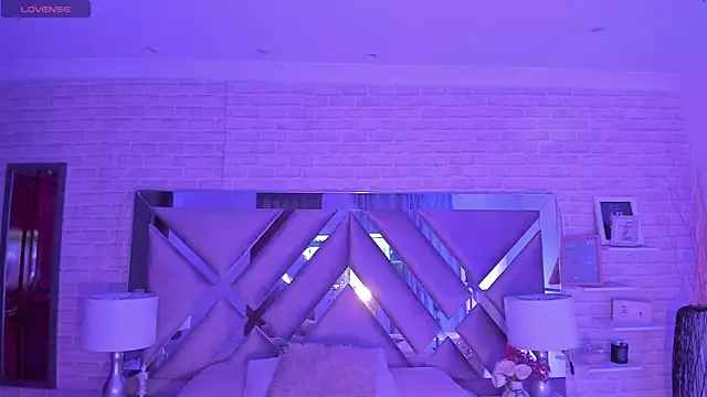 lixie  online show from 02-08-25, 09:36