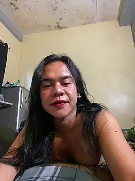 Snapshot of sweetyula chatting on 05-18-26, 12:00 sweetyula online show from 05-18-26, 12:00