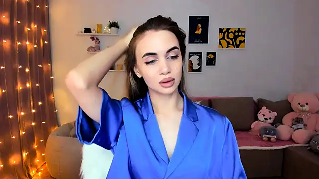 Snapshot of aPieceOfJoy chatting on 12-19-24, 09:06 aPieceOfJoy online show from 12-19-24, 09:06