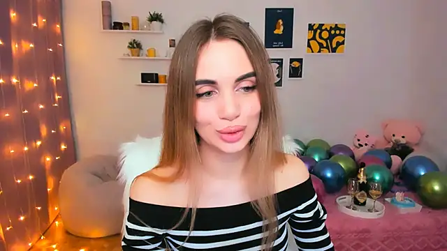 Snapshot of aPieceOfJoy chatting on 02-09-25, 11:04 aPieceOfJoy online show from 02-09-25, 11:04