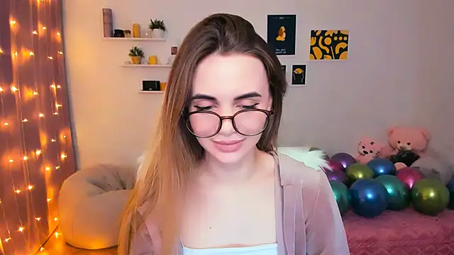 Snapshot of aPieceOfJoy chatting on 02-10-25, 09:04 aPieceOfJoy online show from 02-10-25, 09:04