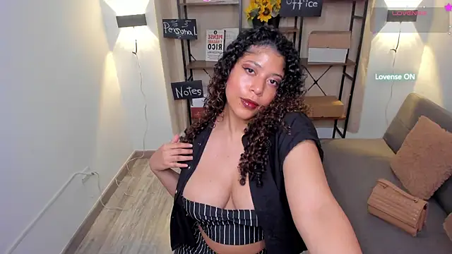 LilyBrunette online show from 04-02-26, 12:40