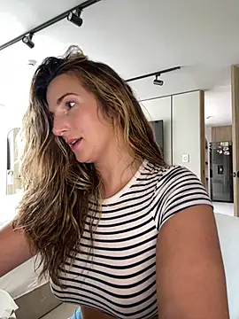 Thescorpionfr online show from 02-17-26, 04:15