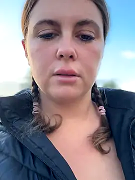 Samantha official online show from 11-18-25, 08:17