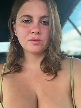 Snapshot of Samantha_official chatting on 02-28-26, 10:04 Samantha official online show from 02-28-26, 10:04