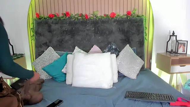 Karlagonzales  online show from 03-13-26, 06:35