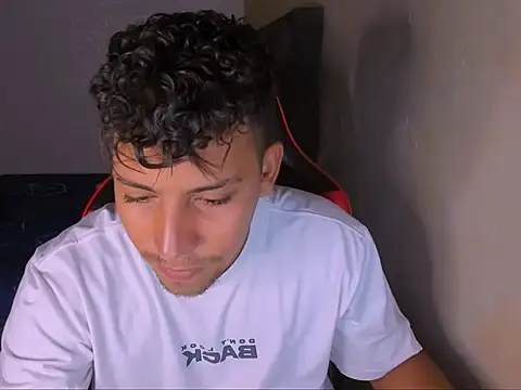 Snapshot of dilan_js chatting on 12-02-25, 10:55 dilan js online show from 12-02-25, 10:55