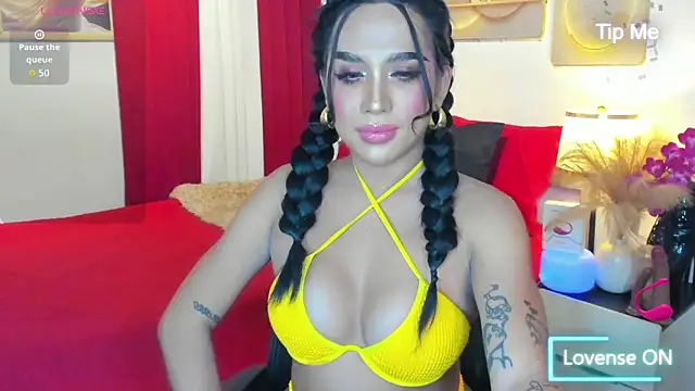 ClassyEllice online show from 06-15-26, 05:01