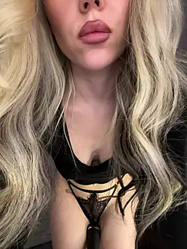 xDinnax online show from 04-15-26, 07:58